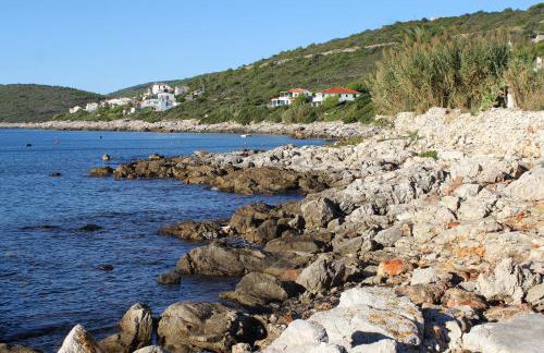 Apartments by the sea Milna, Vis - 8946 - Photo 5