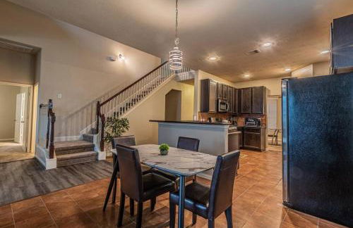 New Beautiful 4/BR Vacation Home - Photo 6