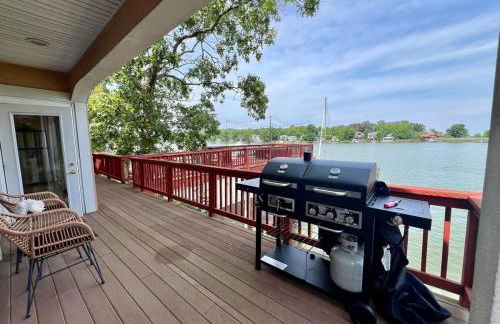 Waterfront Getaway - Dock UR Boat & Walk to Beach - Foto 6