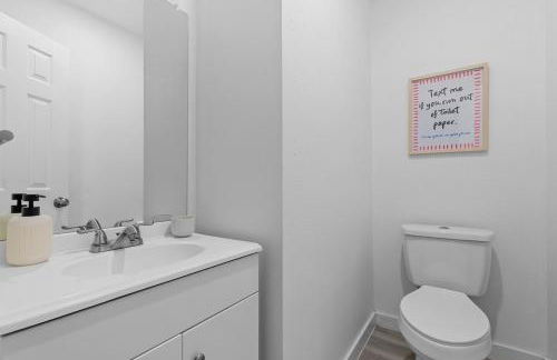 Sleeps 8 Modern 3BR Leander Coffee Bar & Yard - Foto 42