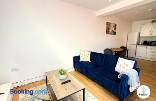 Ground Floor 1 Bedroom Apartment close to Woking train station - Foto 3
