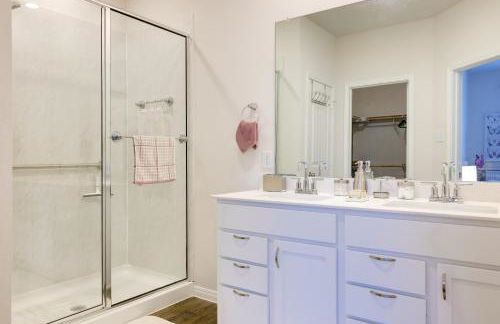 Remote Working Hub with Yard in South Austin Suburbs - Foto 16