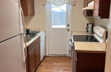 Beautiful downtown Anchorage 1 - Photo 7