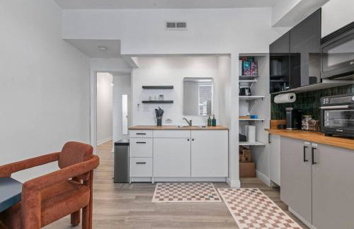 Abstract Haven | Stylish 1BR by Tower Grove - Photo 30