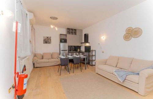 New Exclusive Apartment FONDAZIONE PRADA Tram to Duomo - Foto 2