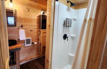 Lofted Cabin Wonderful for Outdoor Adventures near Tappan Lake in Ohio - Foto 7