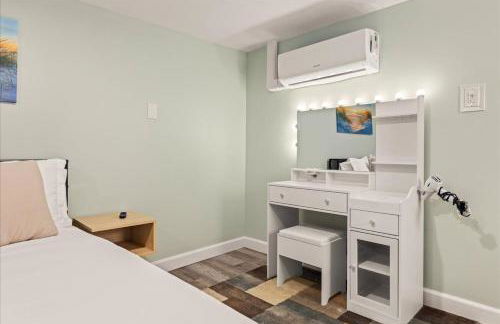 Modern Garden Apartment Steps to the Beach - Foto 13