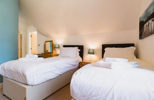 Trewhiddle Retreat V10 by Together Travel - Luxury 4-Bedroom Villa - Foto 38