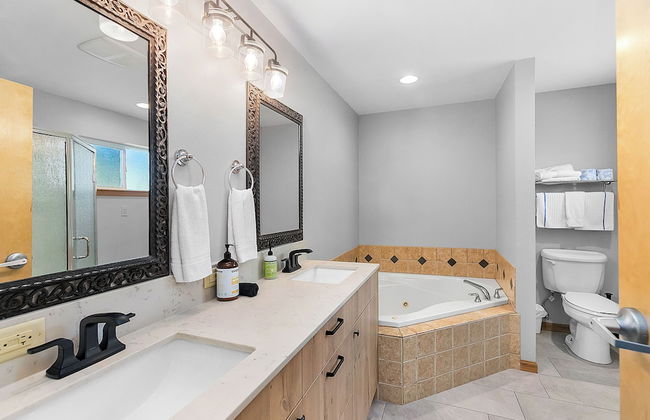 Dasha's Snowboard Track - Icicle Village - Foto 17