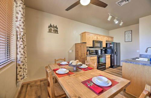 Near Lake and Trails Show Low Condo with Grill! - Foto 3