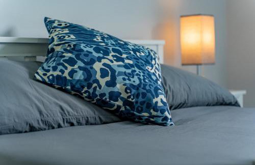 Jodi's Bungalow - Garden and Parking - Foto 16