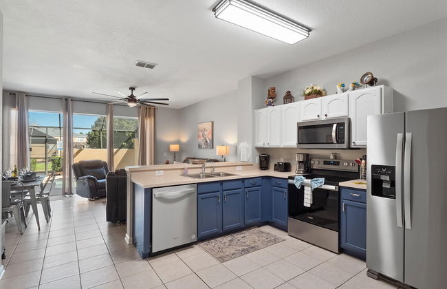 Mickey s Splash Pad 2 Miles to Disney - Photo 2