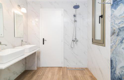 Nopi Exclusive Villa, A Sunlit Retreat by MindYourVilla - Foto 10