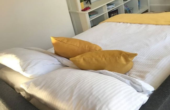 One Bedroom Flat, Sleeps 4, Balcony & Free Parking - Foto 4