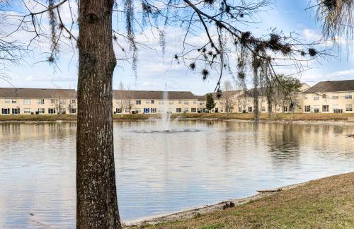 5 Mi to WDW! Spacious Resort Escape with Pool Access - Foto 32