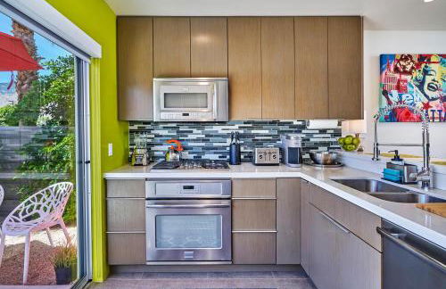 Sophia Oasis Luxe 2BR Condo with Mountain Views - Photo 48