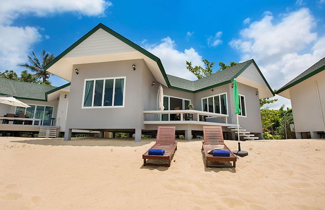 The Moonrakers - Photo 40