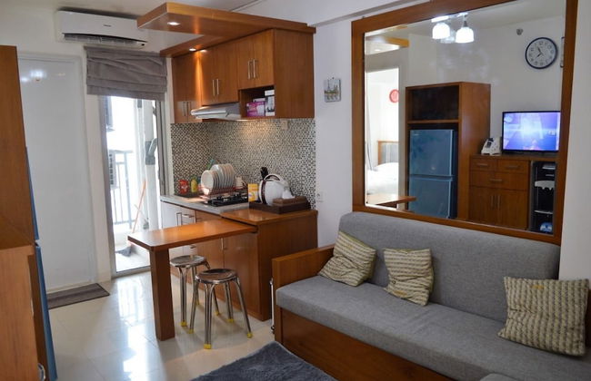 Roomku at Bassura City Apartment - Foto 26