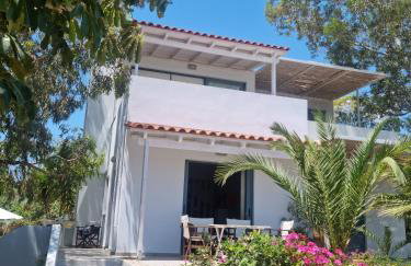 Pebble Home - Photo 1