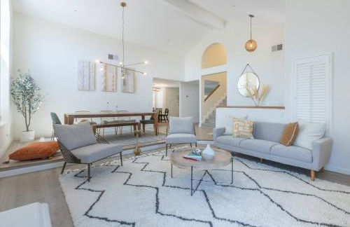 Hilltop Home with Private Pool and Spa - Foto 18