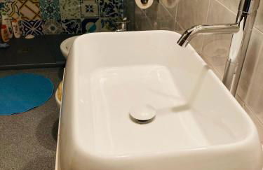 The Flowers' House - Photo 23