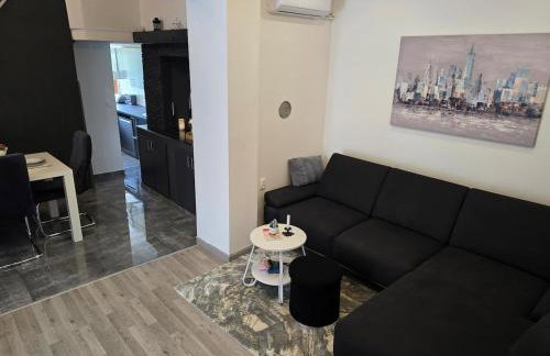 Grey House with heated pool Kričke Drniš - Foto 3