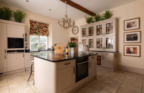 Cosy Farmhouse in Bibury - Dog Friendly & Hot Tub - Foto 21