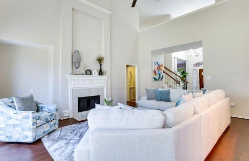 Spacious Sugar Land Home with Yard and Pool Access! - Photo 5