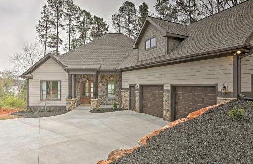 Lake Keowee Home with Balcony and Boat Dock! - Foto 3