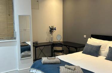 Designer Soho Loft - Photo 18
