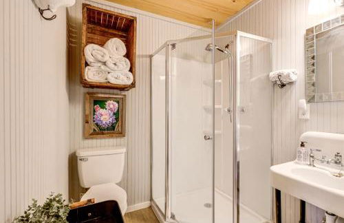 Large Yard and Pond Fayetteville Rural Retreat - Foto 14