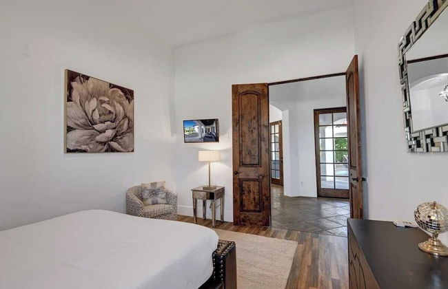 Villa Toscana by Avantstay Palatial Villa With Spa, Pool, Theater & Game Room! Permit#4769 - Foto 6