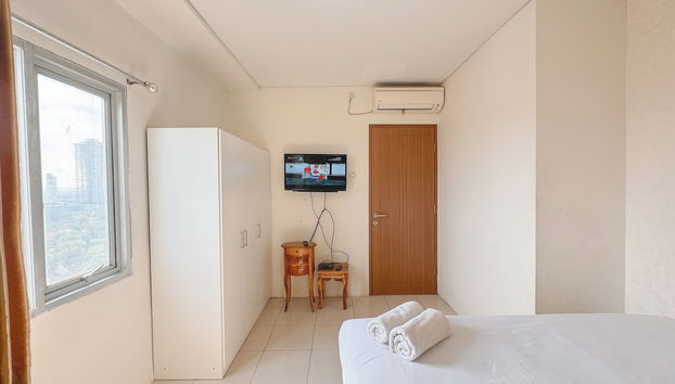 Homey And Best Location 2Br At Pavilion Permata Apartment - Foto 2, Habitación