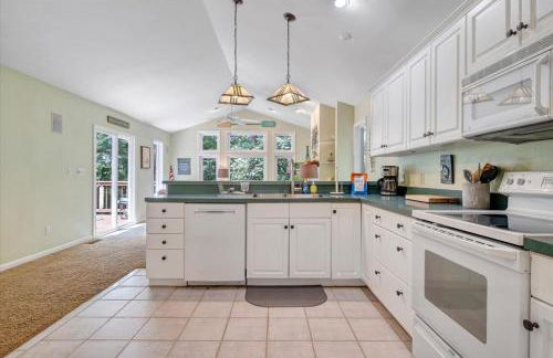 Reel Relaxed - Lakefront w/ Private Dock! - Foto 17