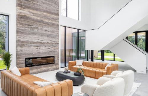 Blue Jay Villa by Rove Travel - Luxe Home with Pool - Foto 3