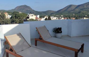 Little Penthouse with Open Terrace - Photo 12