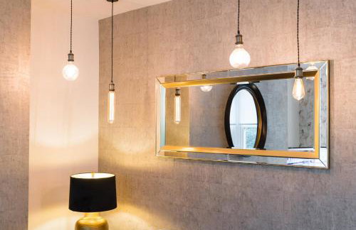 Oakfield Premier Apartments-High Speed WiFi-Smart SelfCheckIn-Central Cardiff Gem - Photo 15