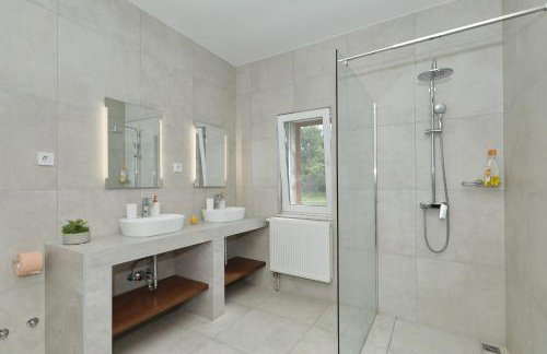 Villa Demare with Heated Pool, Free EVC Station - Foto 77