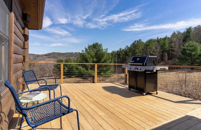 Secluded w/ Deck Views, Hot Tub, & Ping Pong Hudson in the Berks by Avantstay - Foto 37