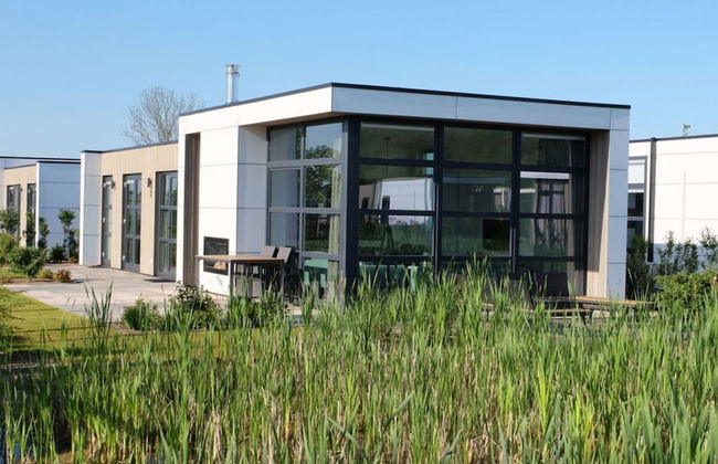 Holiday Home With Motorboat - Photo 27