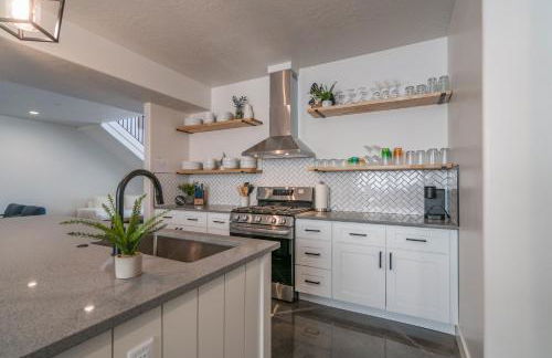 The Latitude Adjustment, located close to Golf,Sand Dunes, Reservoir & National Parks - Foto 17