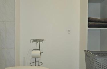 1 Bedroom Apartment - Photo 4