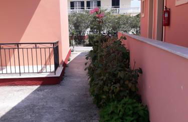 KOSTAS APARTMENTS - Foto 31