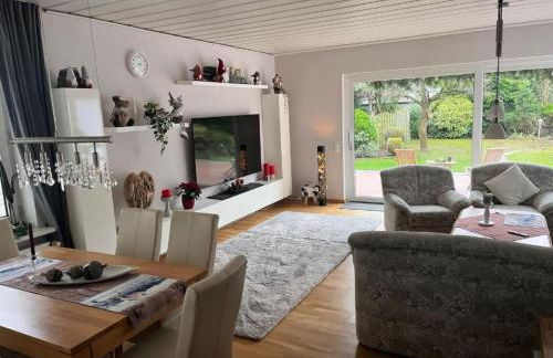 Apartment Private Ferienwohnung in Nordenham mit großem Garten by Interhome - Photo 1