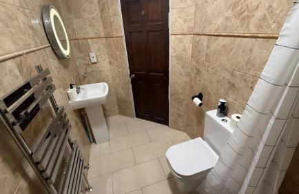 Pat Signature Stays - Photo 22