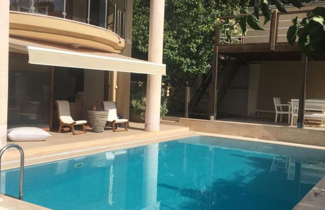 Enchanting Villa With Backyard in Cesme Near Beach - Foto 29