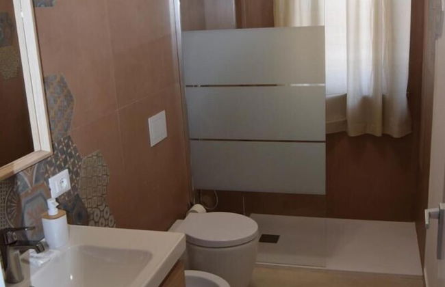 Domus Levante Holiday Home - Photo 11