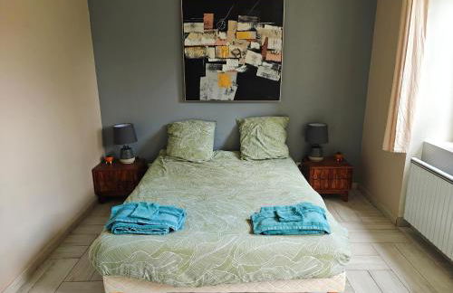 Maison de plain-pied avec un grand jardin - Photo 16