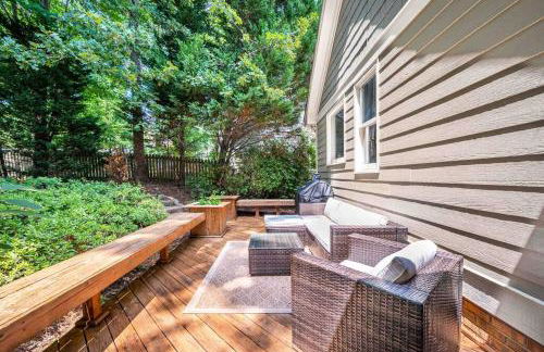 Cozy Boho Kildaire Farms Home- near Downtown - Foto 16