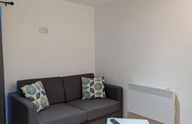 Newly Furnished Guest House Near City Centre - Foto 31